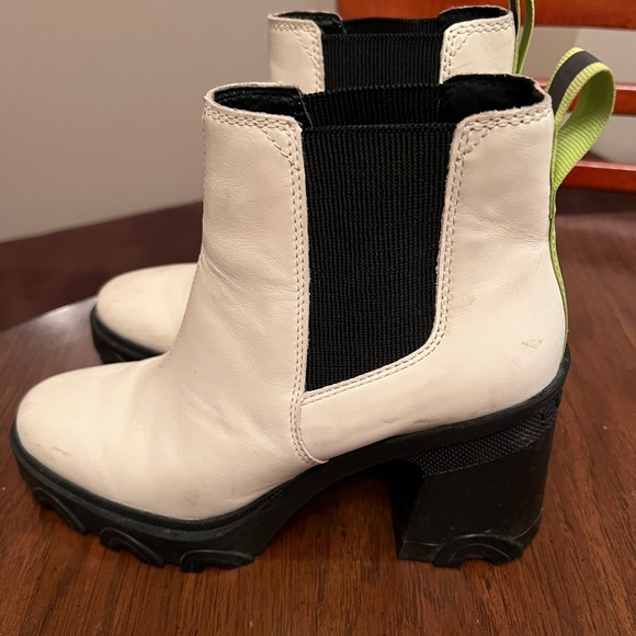Sorel ankle rain boots 8 - Picture 5 of 5